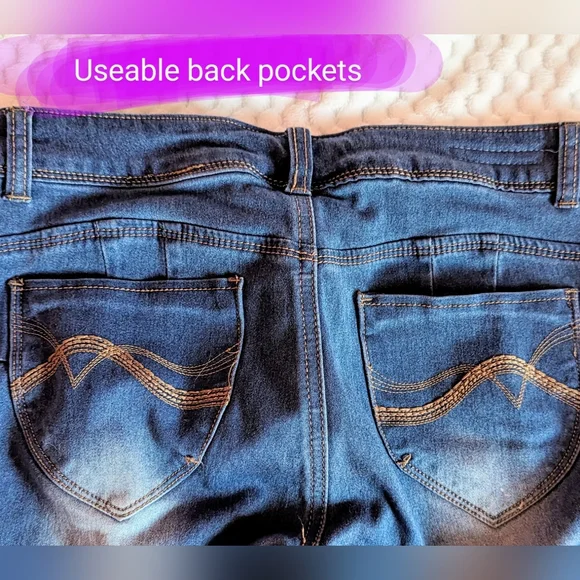 Hot kiss size 9 Capri, crop style jeans with faded blue denim look, GUC - Picture 11 of 13